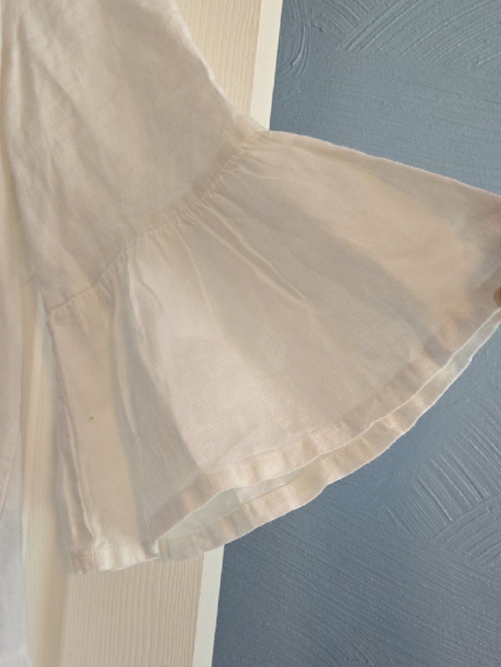 bryn Walker White Linen-Blend Ruffle Tunic - Picture 2 of 6